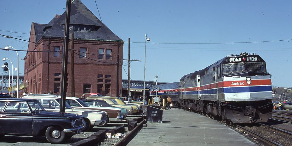 Amtrak | ex PC / NYNH&H | New London, Connecticut | EMD F40PH-2 #207 diesel-electric locomotive | westbound Amtrak Passenger train | New London Union Train Station | May 1978 | Will Coxey photograph / collection