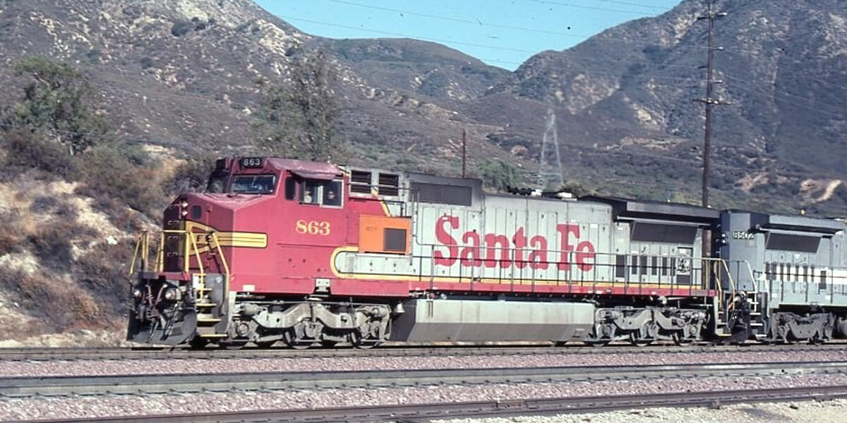 Atcheson Topeka and Sante Fe Railway | Cajon Pass, California | GE C40-8W #863 diesel-electric locomotive | September 1999 | Dick Flock photograph / collection