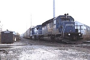 Conrail | Cleveland, Ohio | EMD SD40-2 #6479 + GE D8-40C #6065 diesel-electric locomotives | CP Harvard | November 2, 1996 | Dick Flock photograph / collection