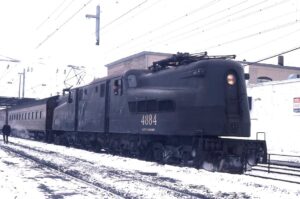 New Jersey Department of Transportation | Conrail | South Amboy, New Jersey | Altoona Works Class GG1 #4884 electric motor | New York bound Saturday commuter train | January 9, 1982 | Mitchell E. Dakelman photograph / collection