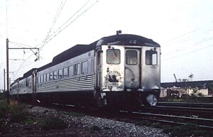 Central Railroad of New Jersey | Newark, New Jersey | RDC1 #553 + 3 westbound commuter train | on Lehigh Valley Railroad | June 1967 | Gerald Landau photograph | Morning Sun Books collection