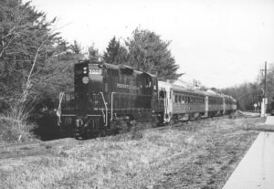 Cape May Seashore Lines | Cape May Court House, New Jersey | EMD GP9 #7000 diesel-electric locomotive | VIP Special passenger train | December 18, 1998 | Will Coxey photograph / collection