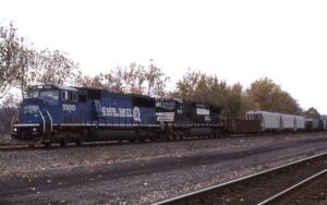 Conrail | Sewickley, Pennsylvania | EMD SD60M #5500 and NS GE C40-9W #9115 diesel-electric locomotives | eastbound freight | November 7, 1998 | Dick Flock photograph / collection