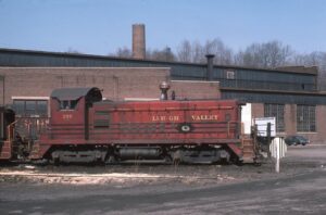 Lehigh Valley Railroad | Bethlehem, Pennsylvania | EMD SW8 #266 diesel-electric locomotive | March 20, 1976 | Bill Brennan photograph | Morning Sun Books collection