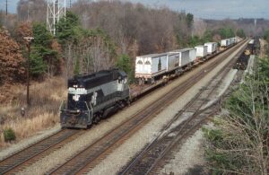 Richmond, Fredericksburg and Potomac Railroad | Triangle, Virginia | EMD GP40 #127 diesel-electric locomotive | Trailer Van train | February 1992 | Henry Bielstein photograph / collection
