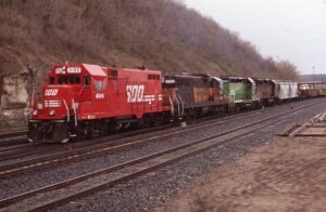 Soo Line | Saint Paul, Minnesota | Hoffman Street  EMD GP15c #4100, SD40 #533, GL GP40 2003, 2032 diesel-electric locomotives | colorful lashup! | May 6, 1995 | Dick Flock photograph / collection
