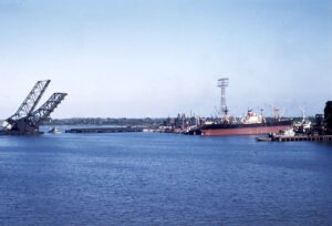 Norfolk and Western Railway | Norfolk, Virginia | Elizabeth River Bascule movable bridges | 1948 | Henry Libby photograph / collection