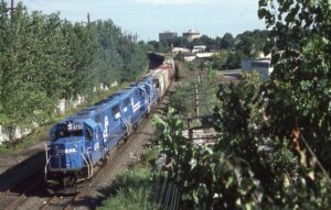Conrail | Saddle Brook, New Jersey | EMD SD50 #6733 + 2 diesel-electric locomotives | eastbound freight | October 1986 | Frank Etzel photograph / collection