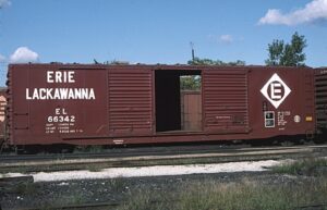 Erie Lackawanna Railway | Marion, Ohio | 50-foot, 6-inch box car #66342 | September 13, 1975 | Emery Gulash photograph | Stephen Timko collection
