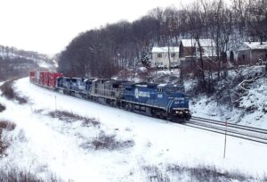 Conrail | Trafford, Pennsylvania | GE D8-40C #6265 + 3 diesel-electric locomotives | eastbound TV-2 | December 31, 1997 | Dick Flock photograph / collection