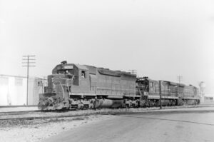 Seaboard Coast Lines | Hialeah, Florida | EMD SD45 #2018 + GE U36C #1816 and 18xx diesel-electric locomotives | March 1979 | Ed Kaspriske photograph / collection
