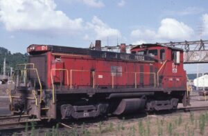 United States Steel Company | Mon Valley Works | Braddock, Pennsylvania | EMD SW1500 ET-7 diesel-electric locomotive | June 14, 2000 | Gordon Lloyd, Jr. photograph | Stephen Timko collection