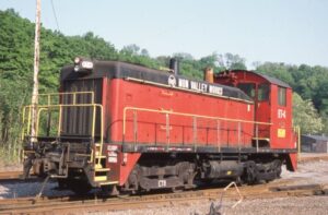 United States Steel Corporation | Hall, Pennsylvania | EMD SW1200 #ET-4 diesel-electric locomotive | at Union Railroad shops | June 20, 2007 | Gordon Lloyd, Jr. photograph | Stephen Timko collection
