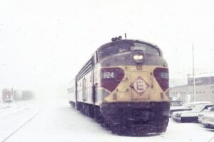Erie Lackawanna Railway | Buffalo, New York | EMD E8a #829 diesel-electric locomotive | OWL Passenger Train | January 1969 | Ken Kulick photograph / collection