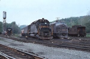 Western Maryland Railway | Connellsville, Pennsylvania | EMD SD40 #7495 + F7a #96 diesel-electric locomotives | Bowest Yard | May 1975 | Dave Augsburger photograph | Charles Anderson collection