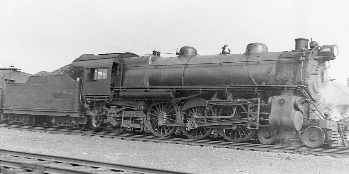 Pennsylvania Railroad | East Saint Louis, Illinois | Class K2s 4-6-2 #7175 Pacific locomotive | 1940 | T.M. Flattley, Jr. photograph | Francis B. Landeberger Palmer collection