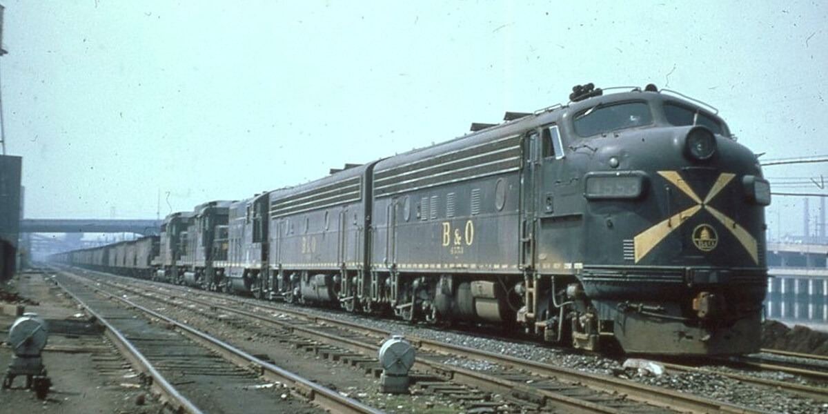 Baltimore and Ohio Railroad | Philadelphia, Pennsylvania | EDMD F7a #4553 + F7B + GP7 + 2 GP9 diesel-electric locomotives | freight service | May 2, 1965 | Richard Wallin photograph | Morning Sun Books collection