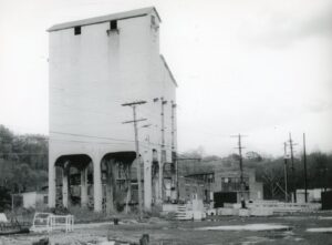 Central Railroad of New Jersey | Bethlehem, Pennsylvania | Coaling Tower | November 11, 1995 | Dom Walker photograph | Jersey Central Chapter, NRHS Collection
