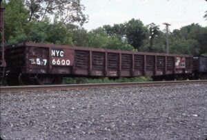 CSX Transportation | marked NYC | Radebaugh, Pennsylvania | Gondola car #576600 | August 13, 1998 | Dick Flock photograph / collection